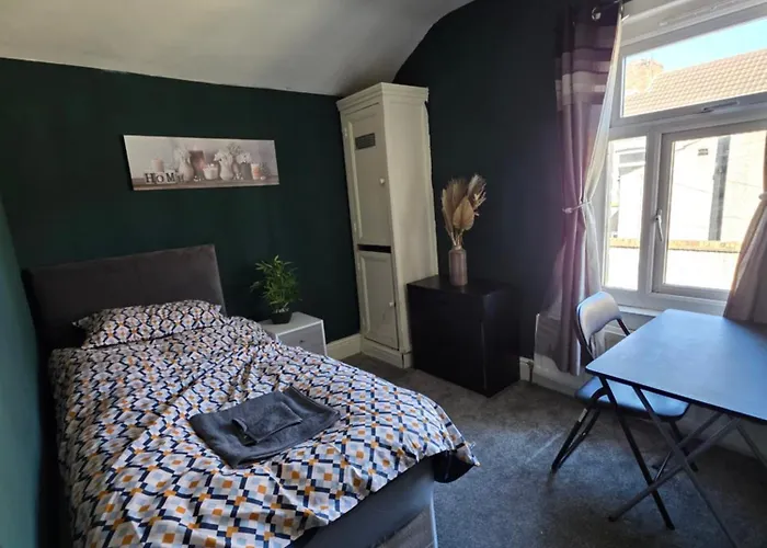 Kings Road Modern - 7 Beds - Ideal For Workers Dom wakacyjny *